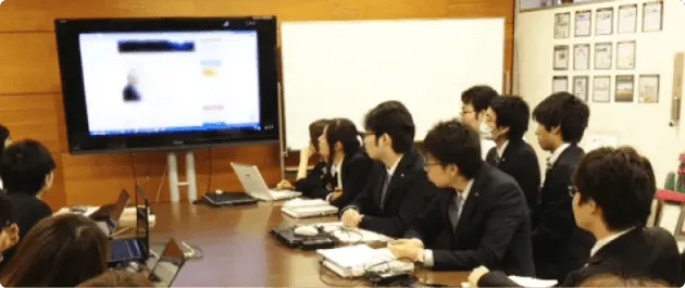 電話の9割をAIのみで解決